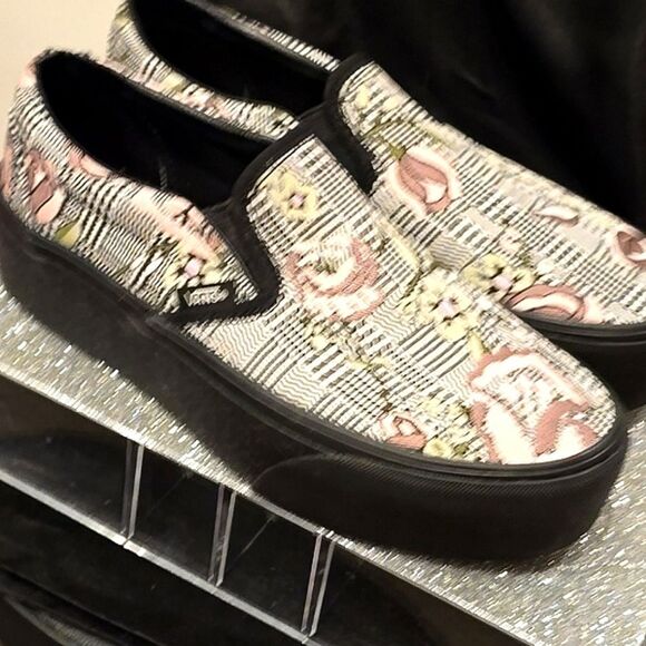 Vans Classic Slip-On Stackform Shoe- Tapestry Floral Black - Picture 9 of 12